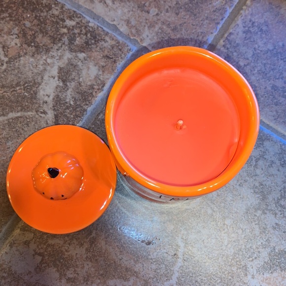 Rae Dunn “Trick Or Treat” Candle - Picture 3 of 4